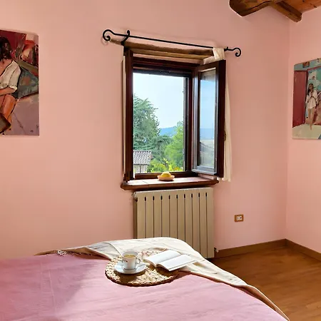 Nerbone Farm Retreat Farm stay Perugia